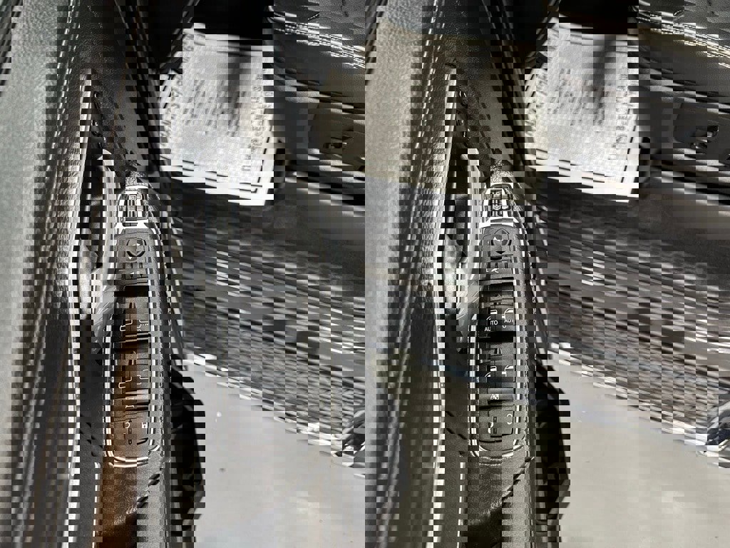 Used 2024 RAM 2500 Laramie image 9