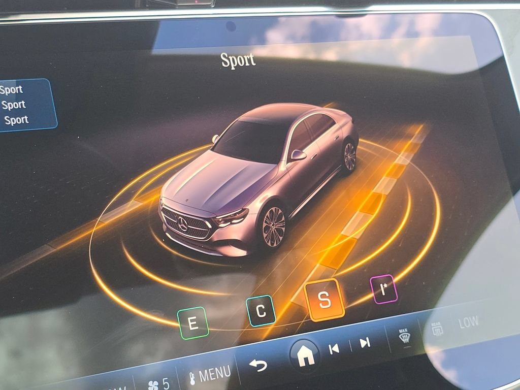 New 2027 Mercedes-Benz E 350 4MATIC Sedan image 34