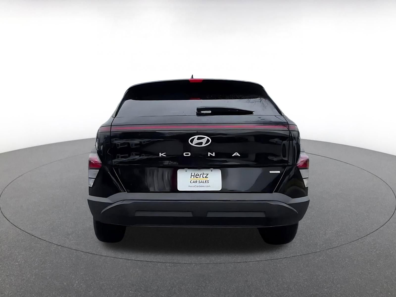 Used 2025 Hyundai Kona SEL image 12