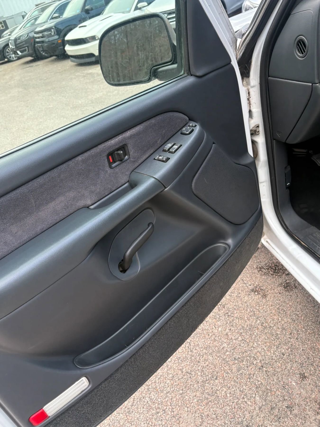 Used 2002 Chevrolet Silverado 1500 LS w/ Heavy Duty Suspension Pkg RWD image 37