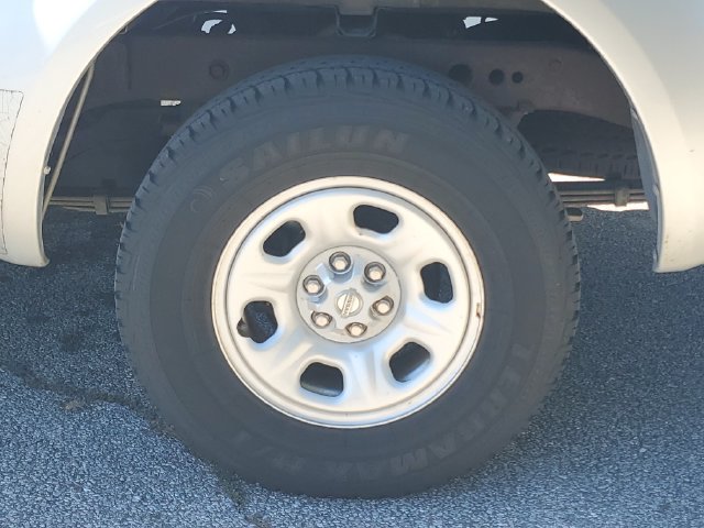 Used 2009 Nissan Frontier XE w/ XE Preferred Pkg RWD image 30