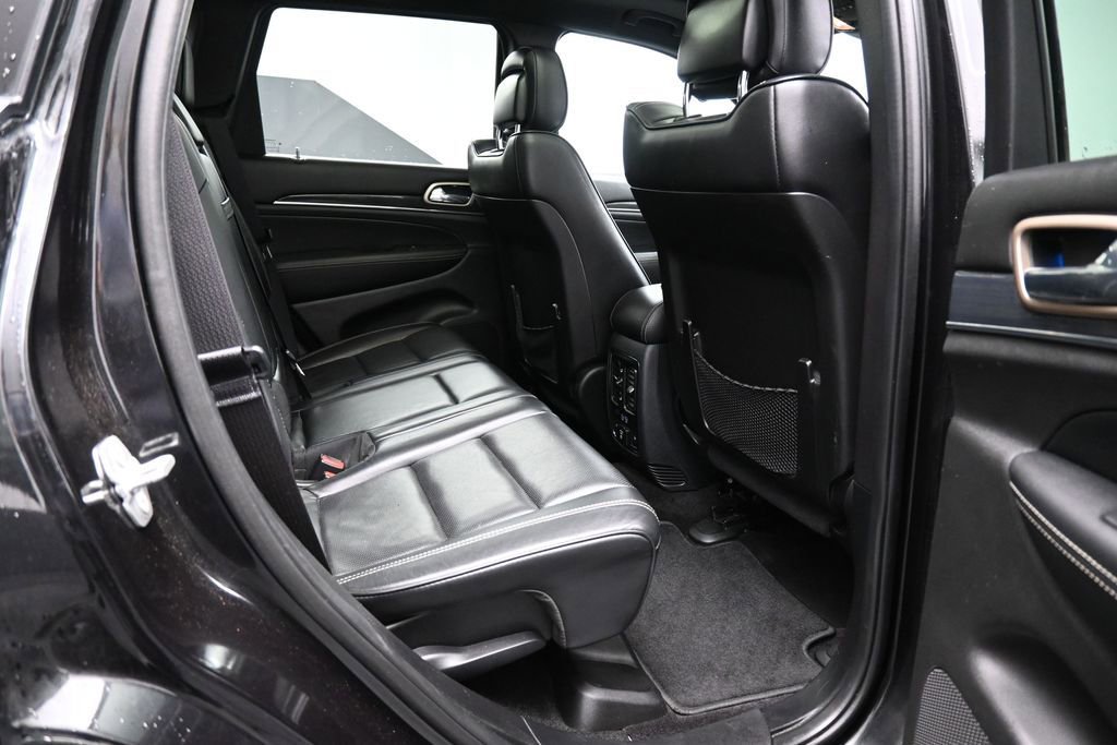 Used 2015 Jeep Grand Cherokee Overland AWD/4WD image 22