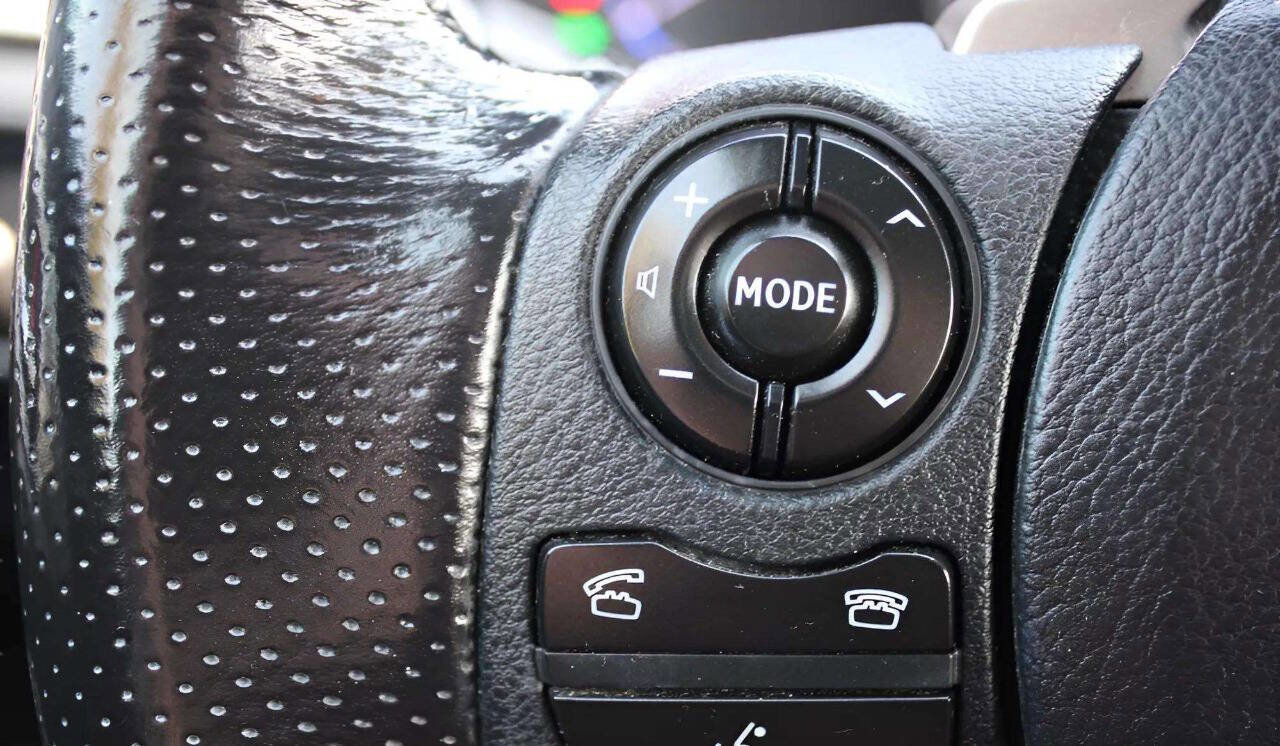 Used 2017 Lexus CT 200h image 23