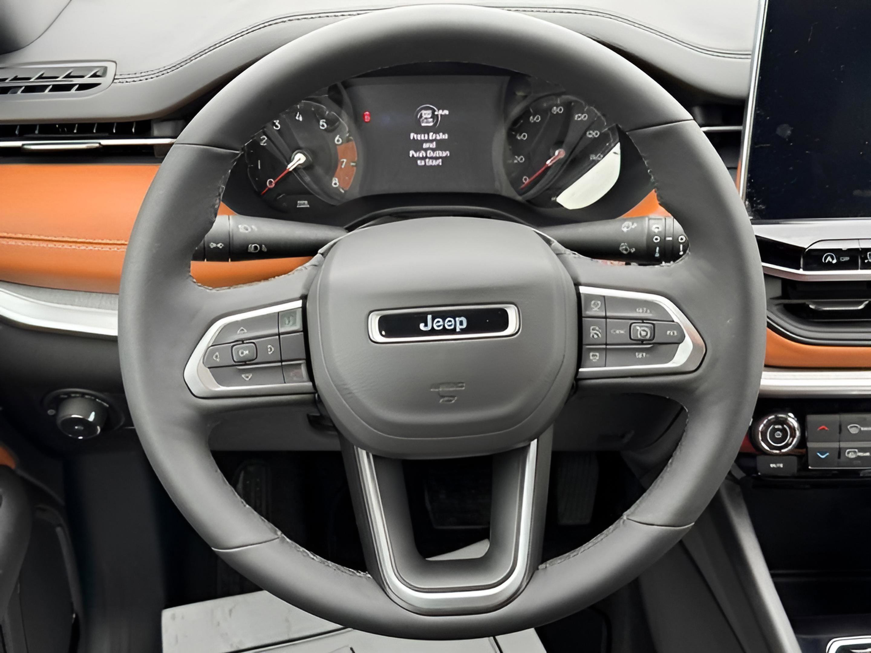 Used 2025 Jeep Compass Limited image 14