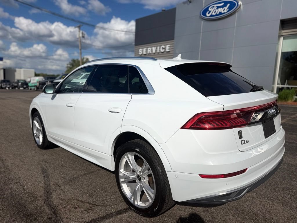 Used 2023 Audi Q8 Premium w/ Convenience Package AWD/4WD image 7