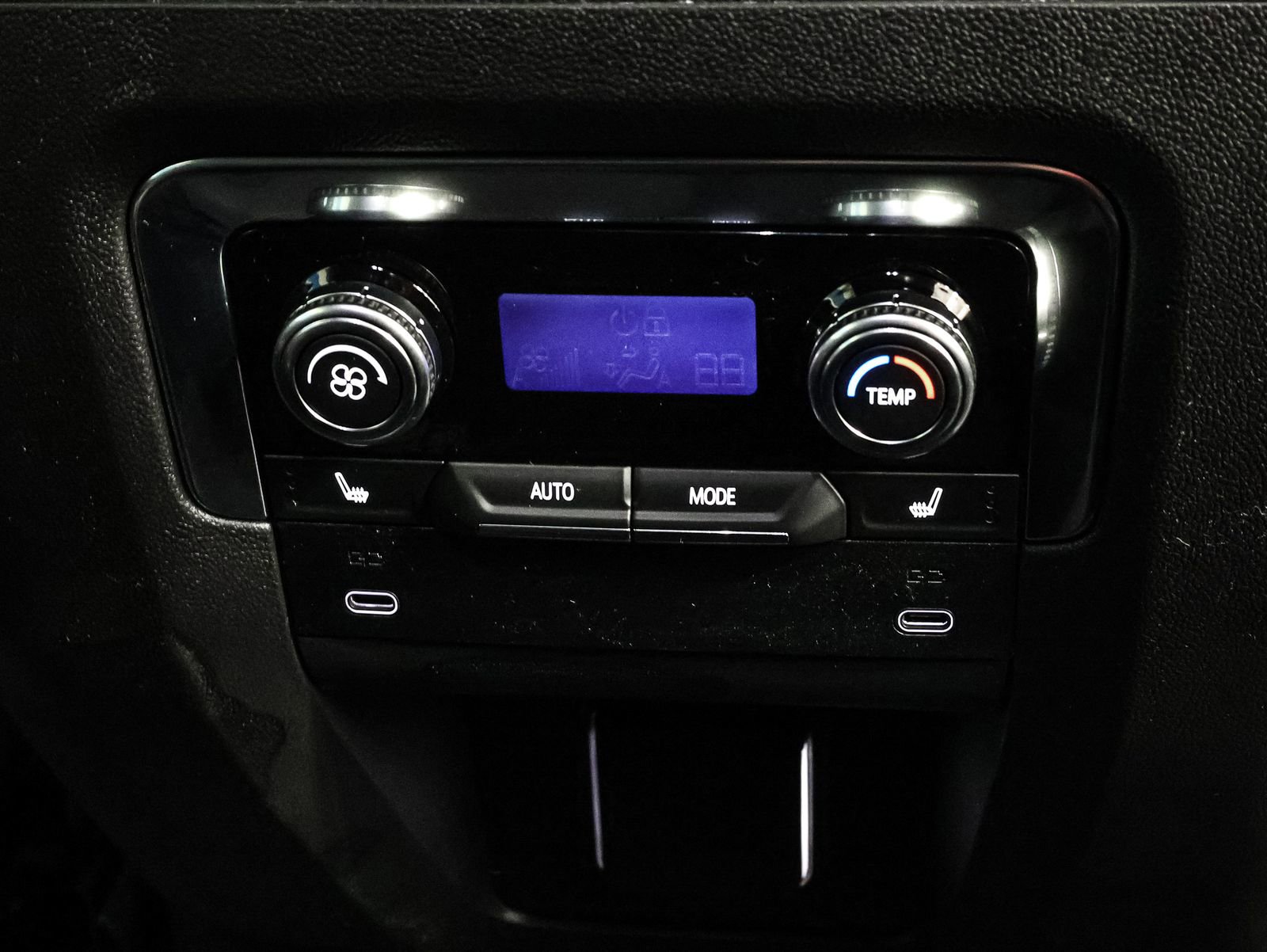 New 2026 GMC Yukon XL Elevation w/ LPO, Floor Liner Package image 27