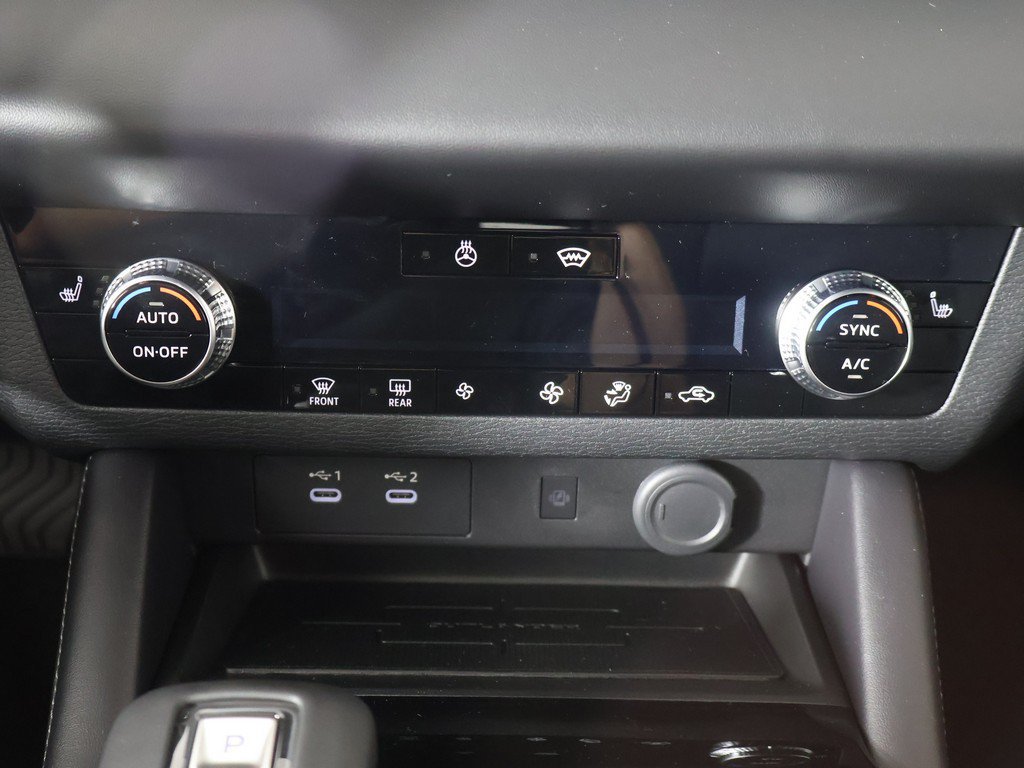 New 2027 Mitsubishi Outlander LE AWD/4WD image 46