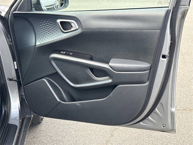 Used 2023 Kia Soul EX image 8