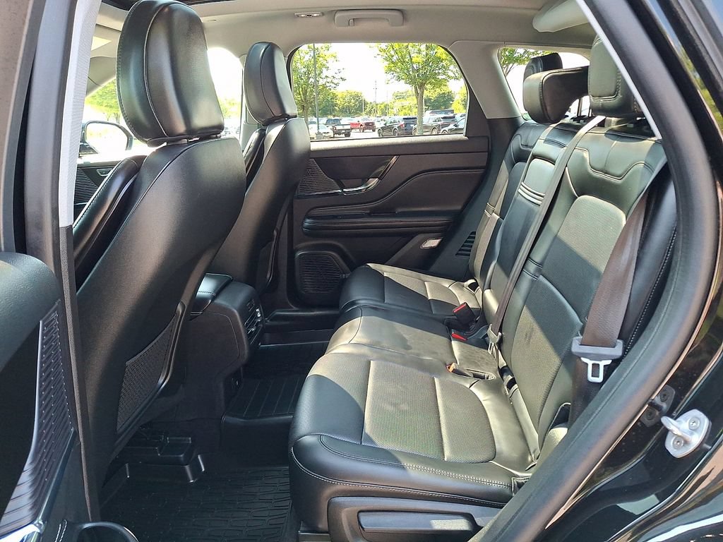 Used 2022 Lincoln Corsair AWD w/ Premium Package image 13