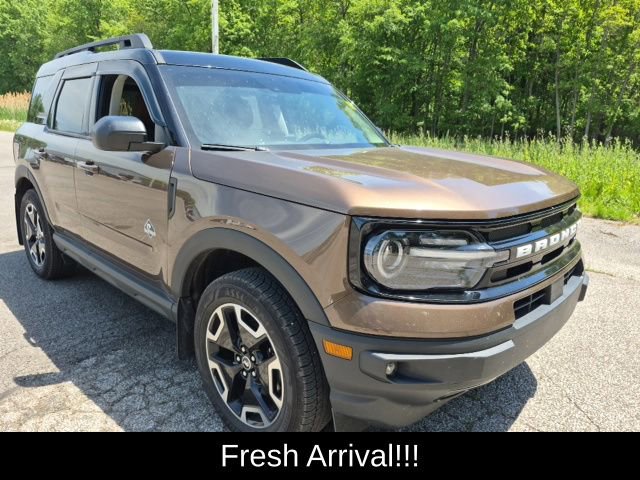 Used 2022 Ford Bronco Sport Outer Banks w/ Tech Package AWD/4WD image 3