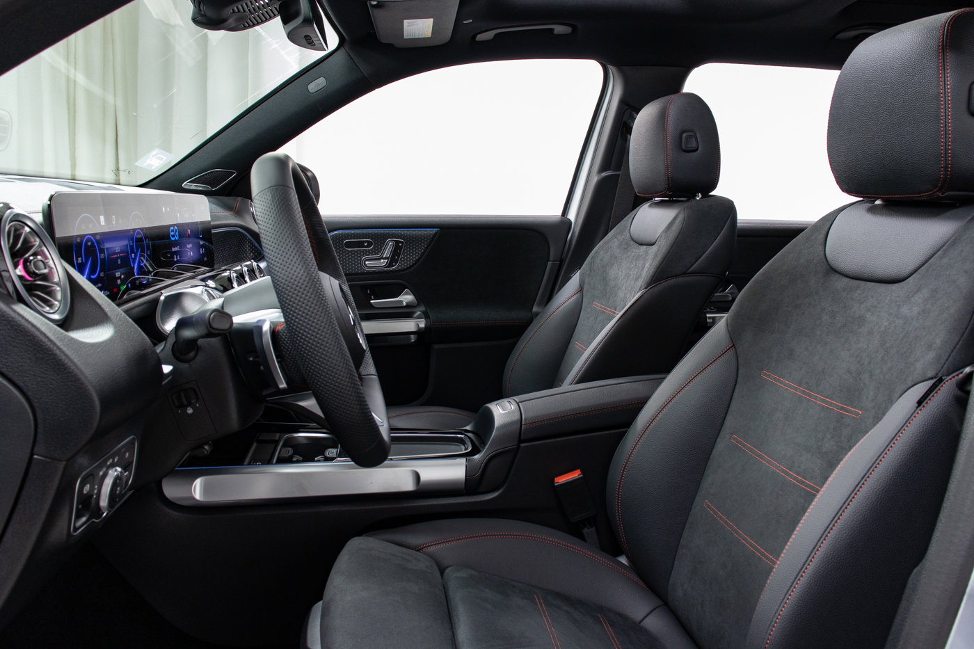 New 2024 Mercedes-Benz EQB 300 4MATIC image 15