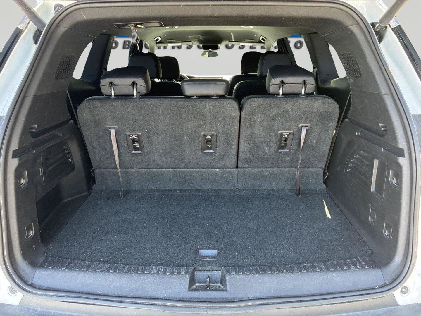 Used 2025 GMC Acadia Elevation AWD/4WD image 10