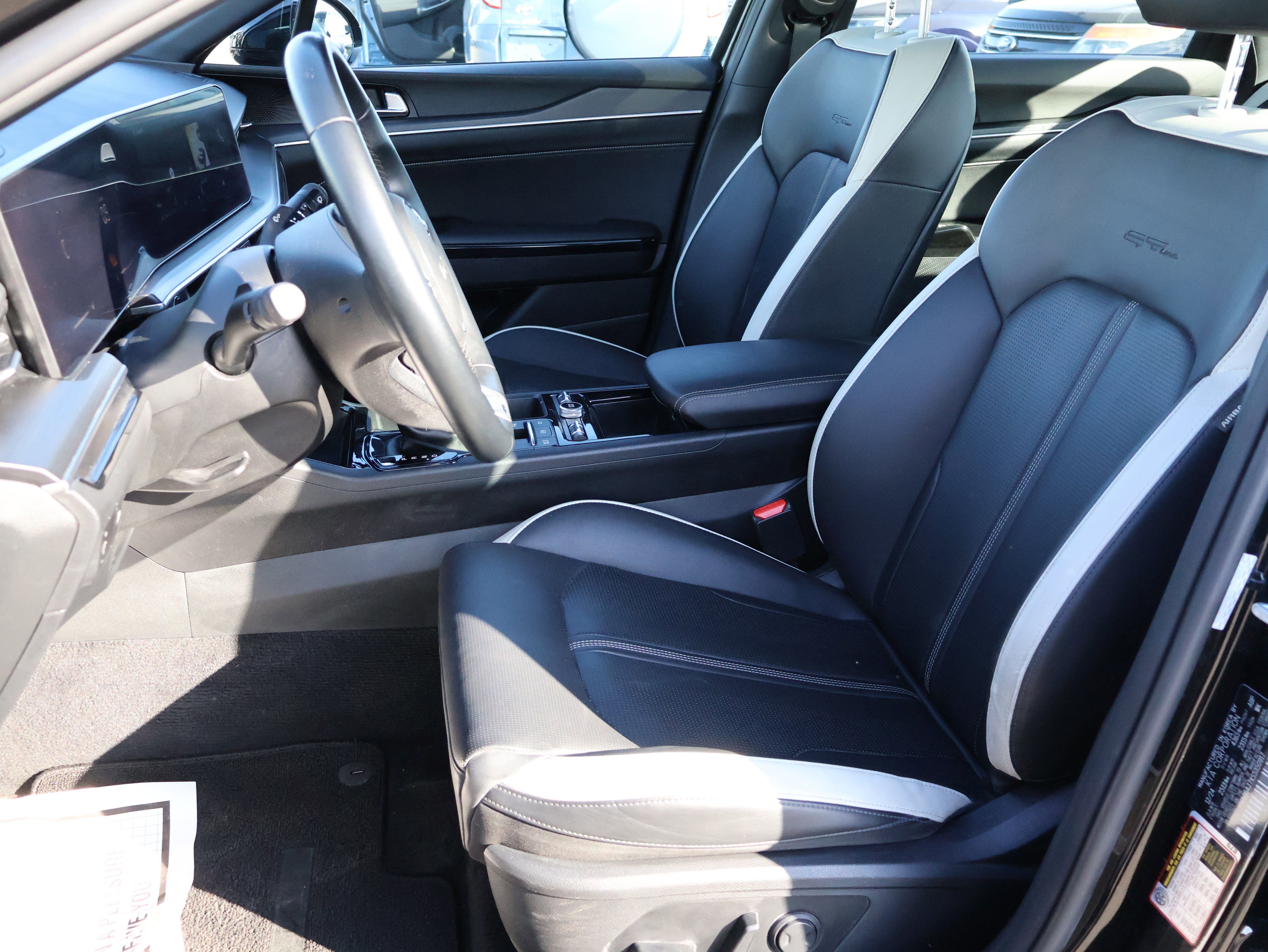 Used 2025 Kia K5 GT-Line w/ GT-Line Premium Package image 41