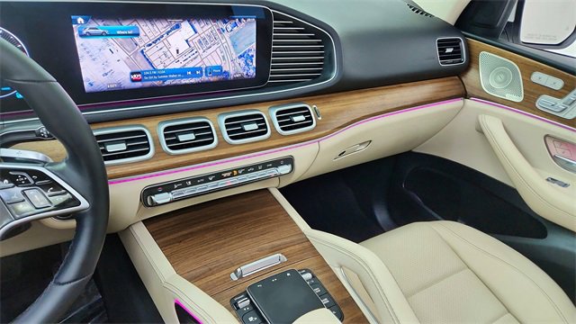 Used 2025 Mercedes-Benz GLE 350 4MATIC w/ AMG Line Exterior image 42