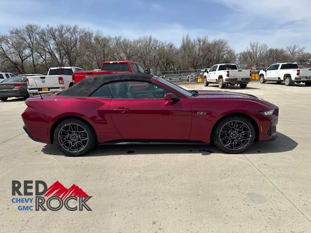 Used 2025 Ford Mustang GT Premium w/ GT Performance Package RWD image 4
