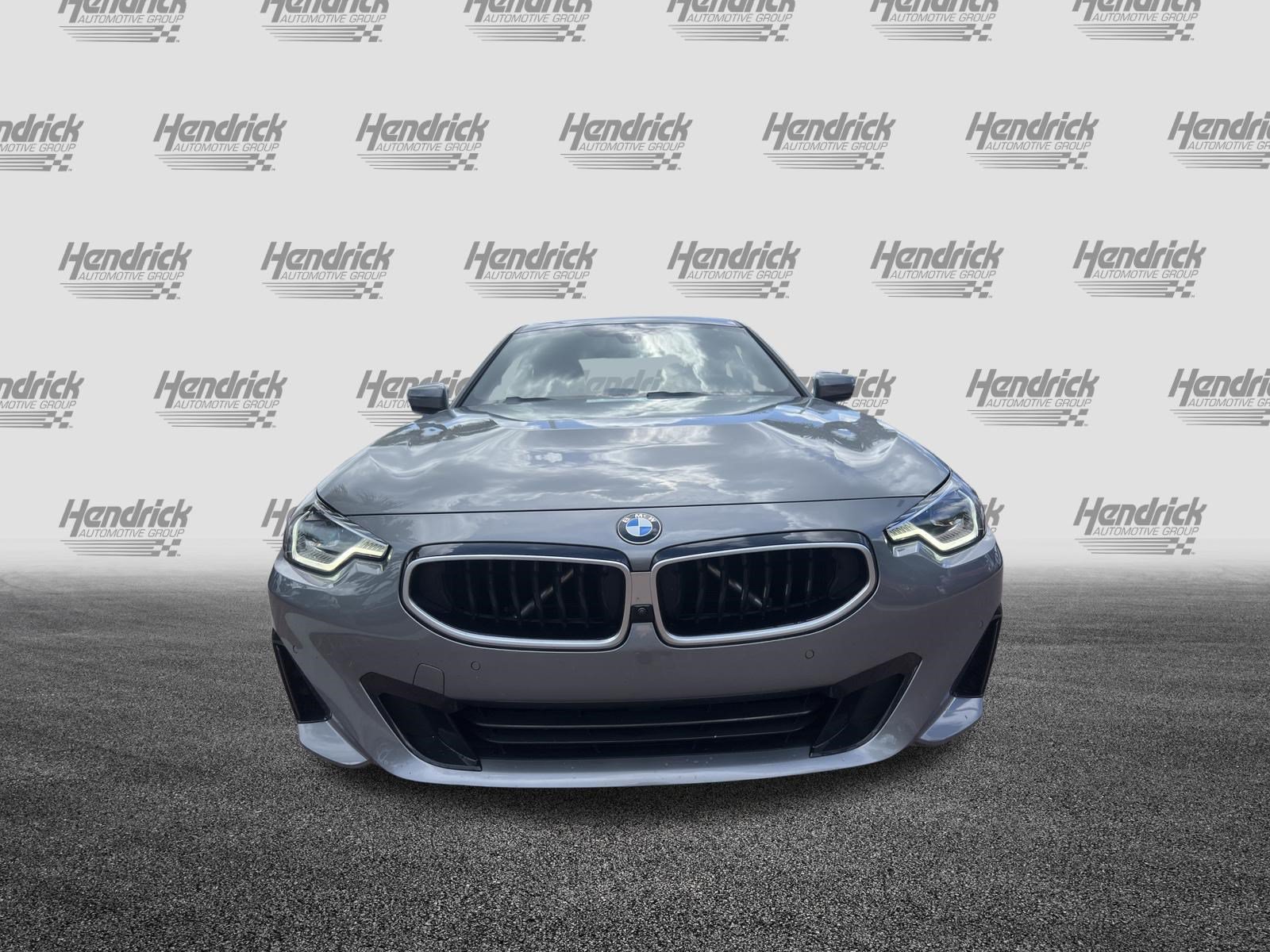 Used 2025 BMW 230i Coupe RWD image 3