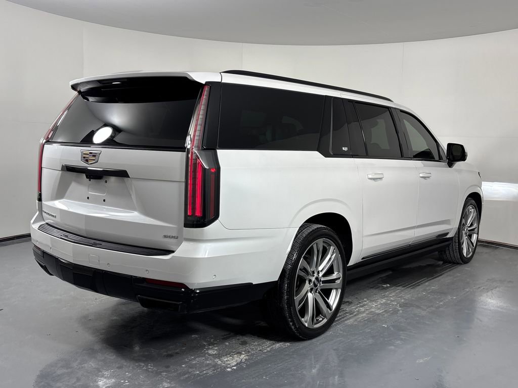 Used 2025 Cadillac Escalade ESV Sport Platinum image 7