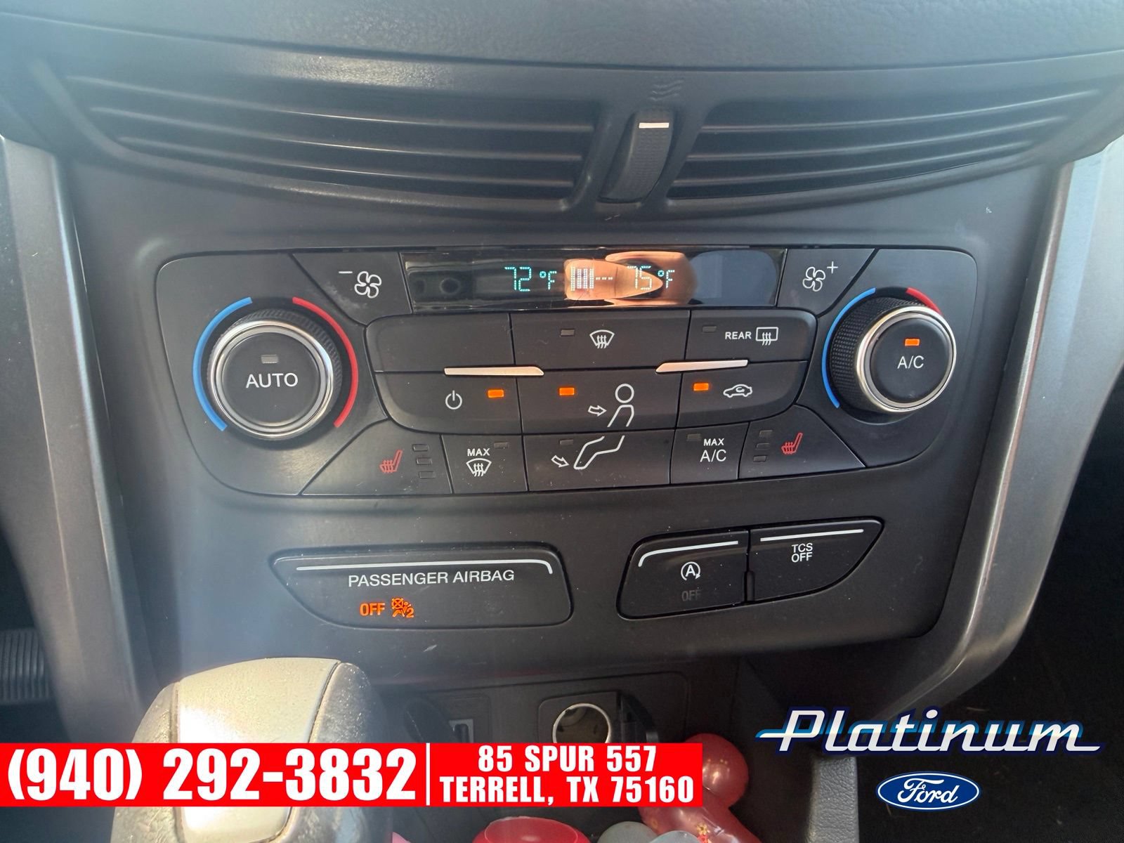 Used 2017 Ford Escape SE w/ SE Leather Comfort Package FWD image 16