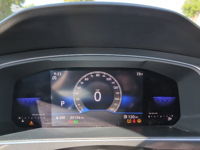 Used 2022 Volkswagen Tiguan SE FWD image 12