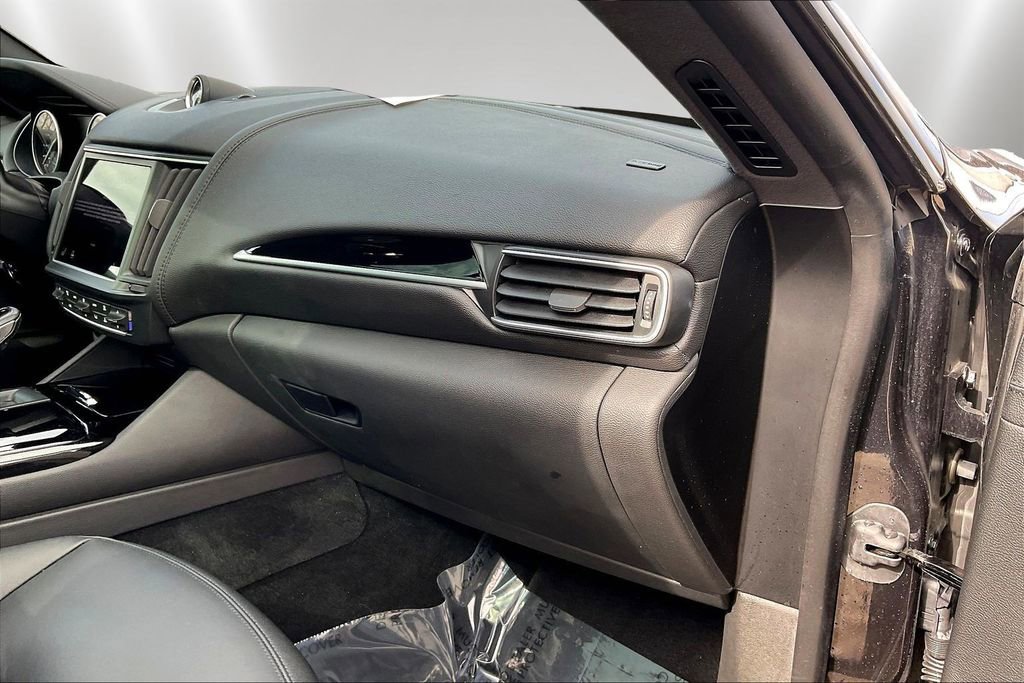 Used 2022 Maserati Levante GT image 26