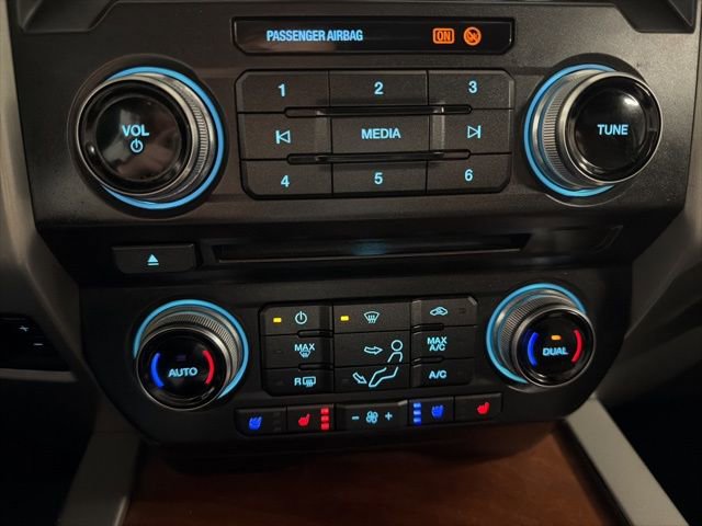 Used 2017 Ford F450 King Ranch w/ King Ranch Ultimate Package AWD/4WD image 33