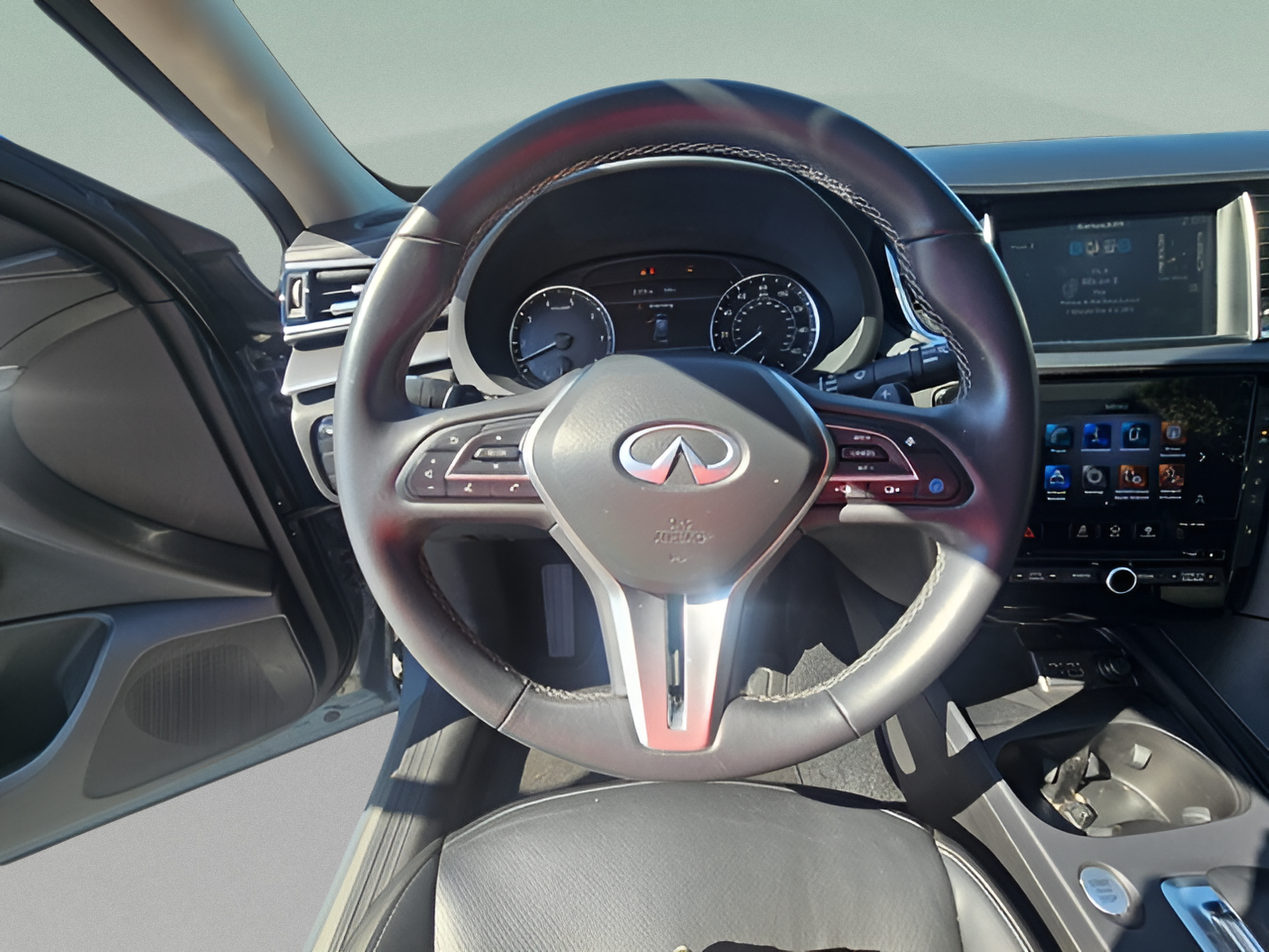 Used 2024 INFINITI QX50 Luxe FWD image 21