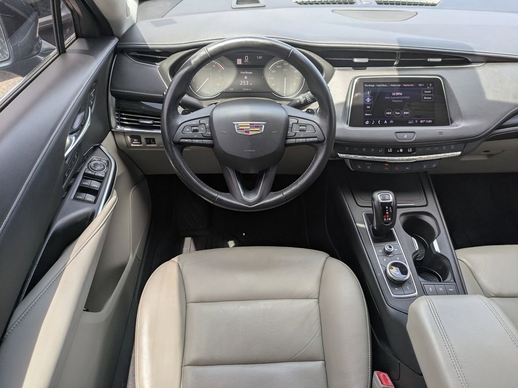 Used 2019 Cadillac XT4 Premium Luxury FWD image 17