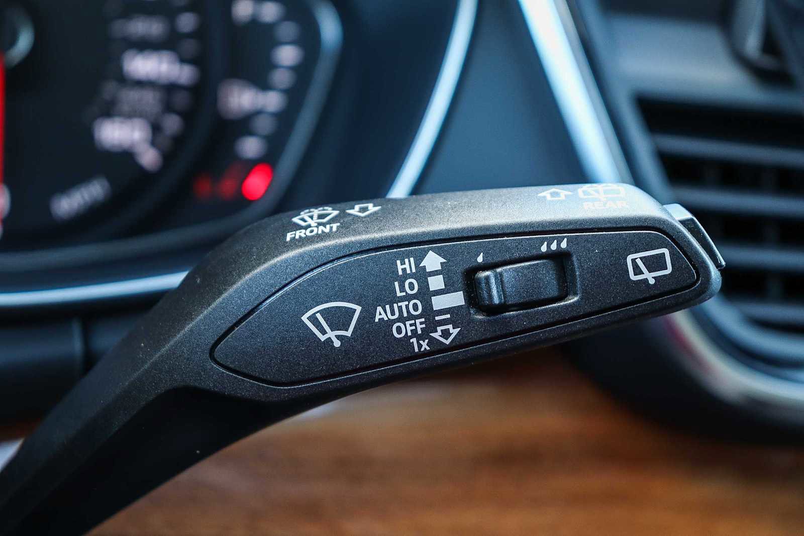 Used 2023 Audi Q5 2.0T Premium w/ Convenience Package image 33