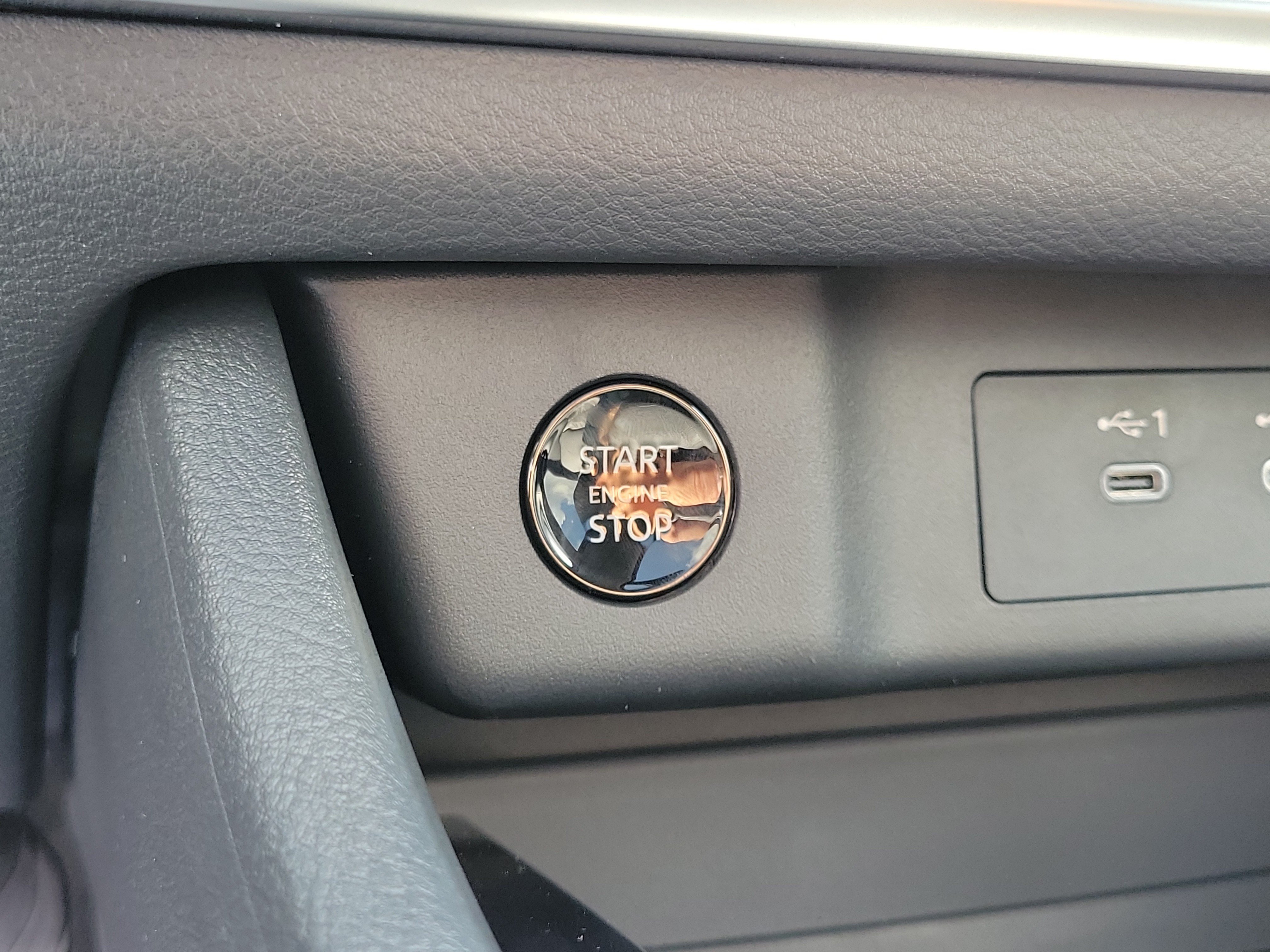 New 2026 Nissan Rogue Dark Armor AWD/4WD image 28