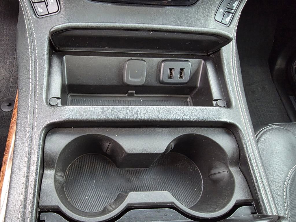 Used 2020 Chevrolet Suburban Premier image 26