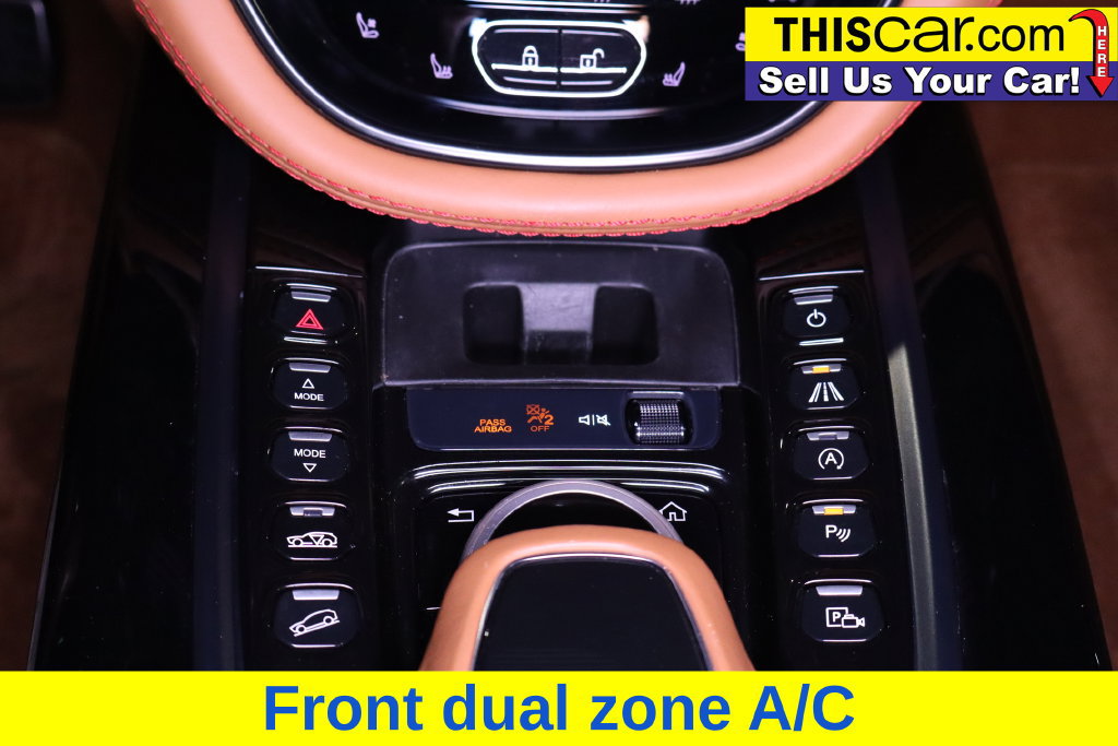 Used 2021 Aston Martin DBX AWD/4WD image 24