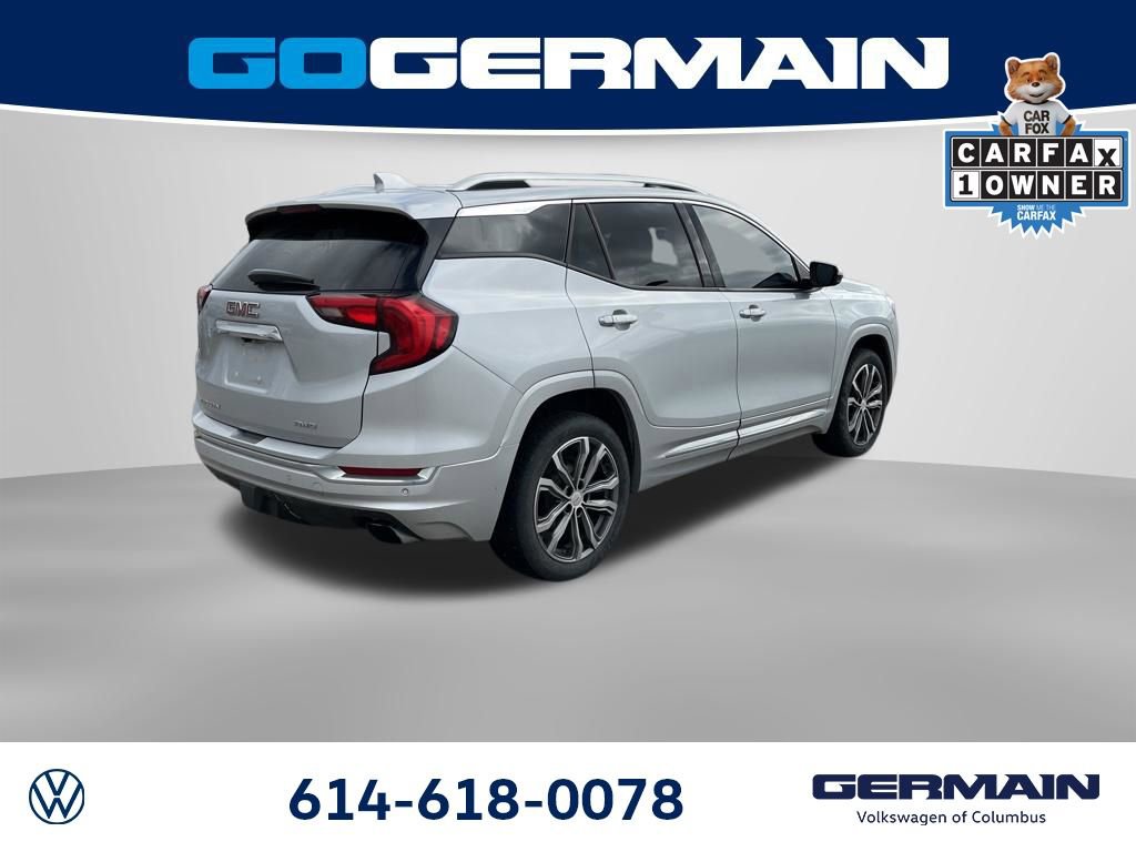 Used 2020 GMC Terrain Denali w/ Denali Premium Package AWD/4WD image 9