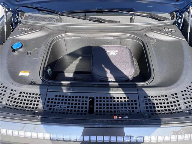 New 2026 Hyundai Ioniq 9 SEL image 16