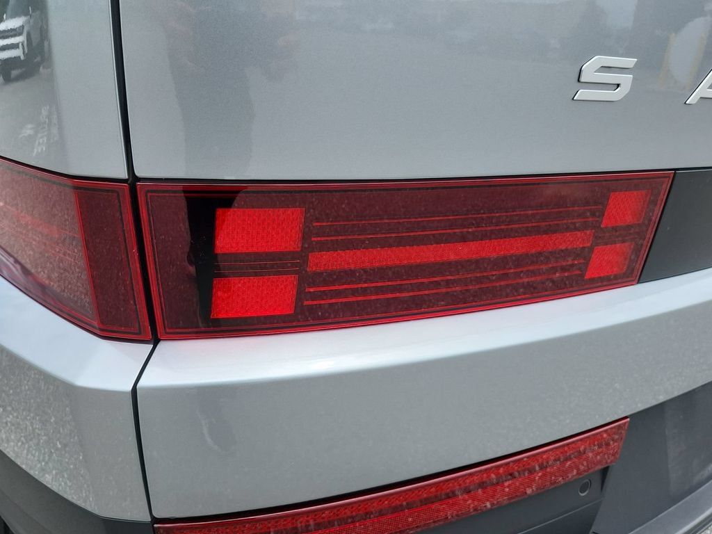 Used 2025 Hyundai Santa Fe SEL FWD image 14