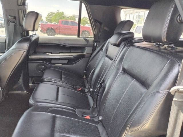 Used 2020 Ford Expedition Max XLT w/ Equipment Group 202A AWD/4WD image 12