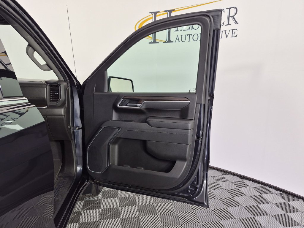 Certified 2025 GMC Sierra 1500 SLT AWD/4WD image 35