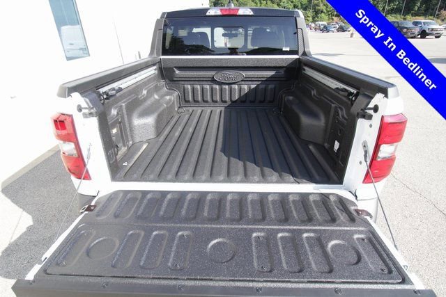 New 2025 Ford Maverick Lariat w/ Black Appearance Package image 3