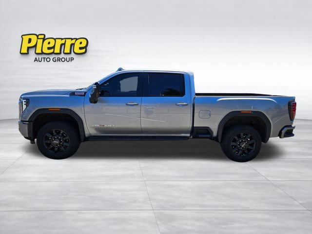 Used 2024 GMC Sierra 2500 AT4 w/ AT4 Premium Plus Package AWD/4WD image 3