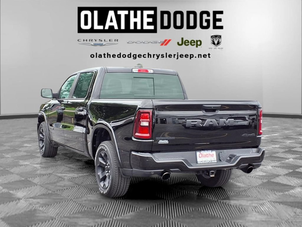 Certified 2025 RAM 1500 Big Horn AWD/4WD image 3
