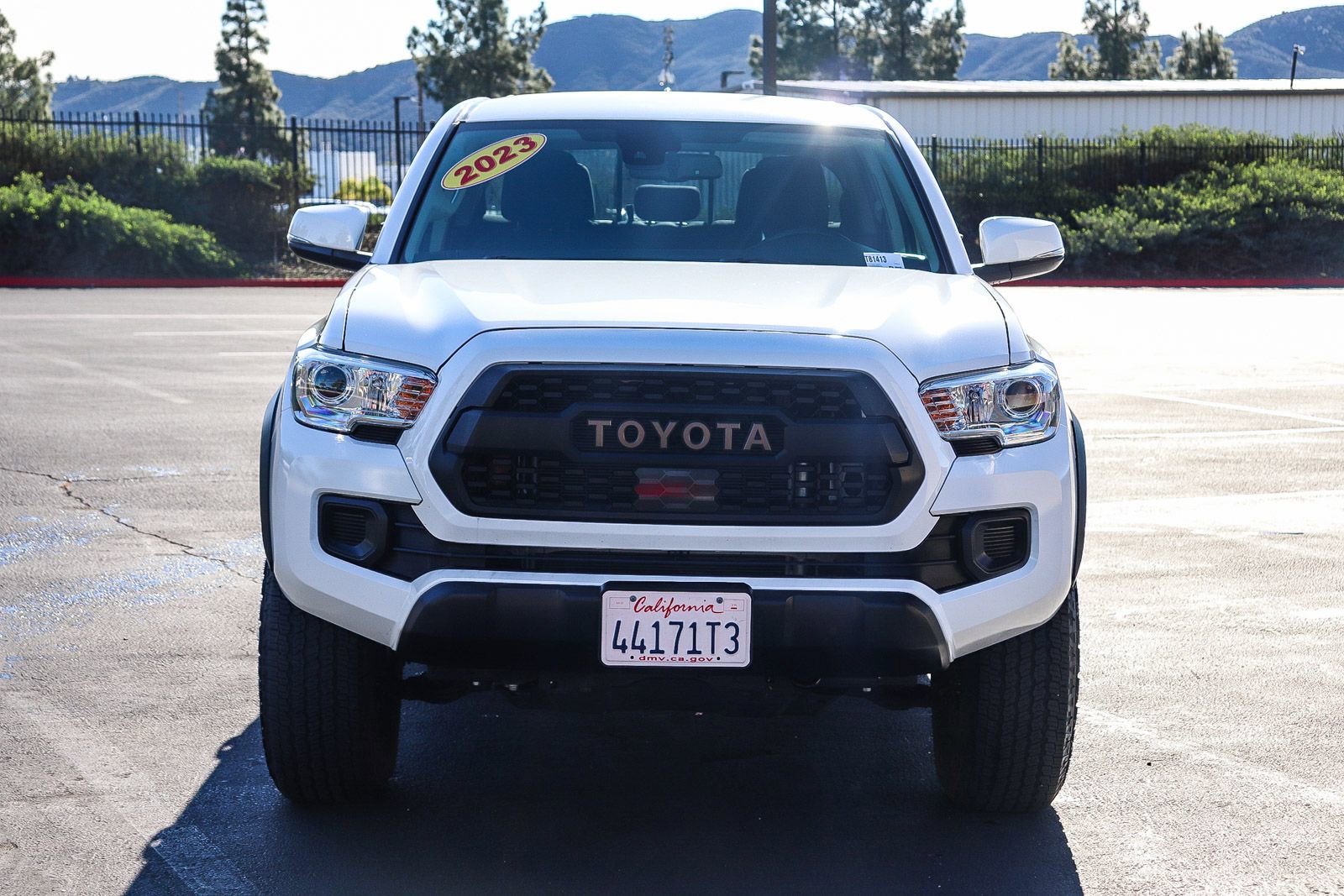 Certified 2023 Toyota Tacoma 4x4 Double Cab image 2