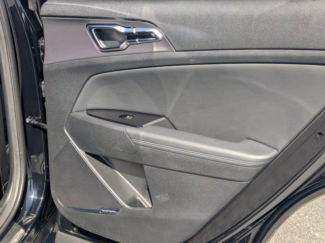 Used 2025 Kia Sportage SX image 15