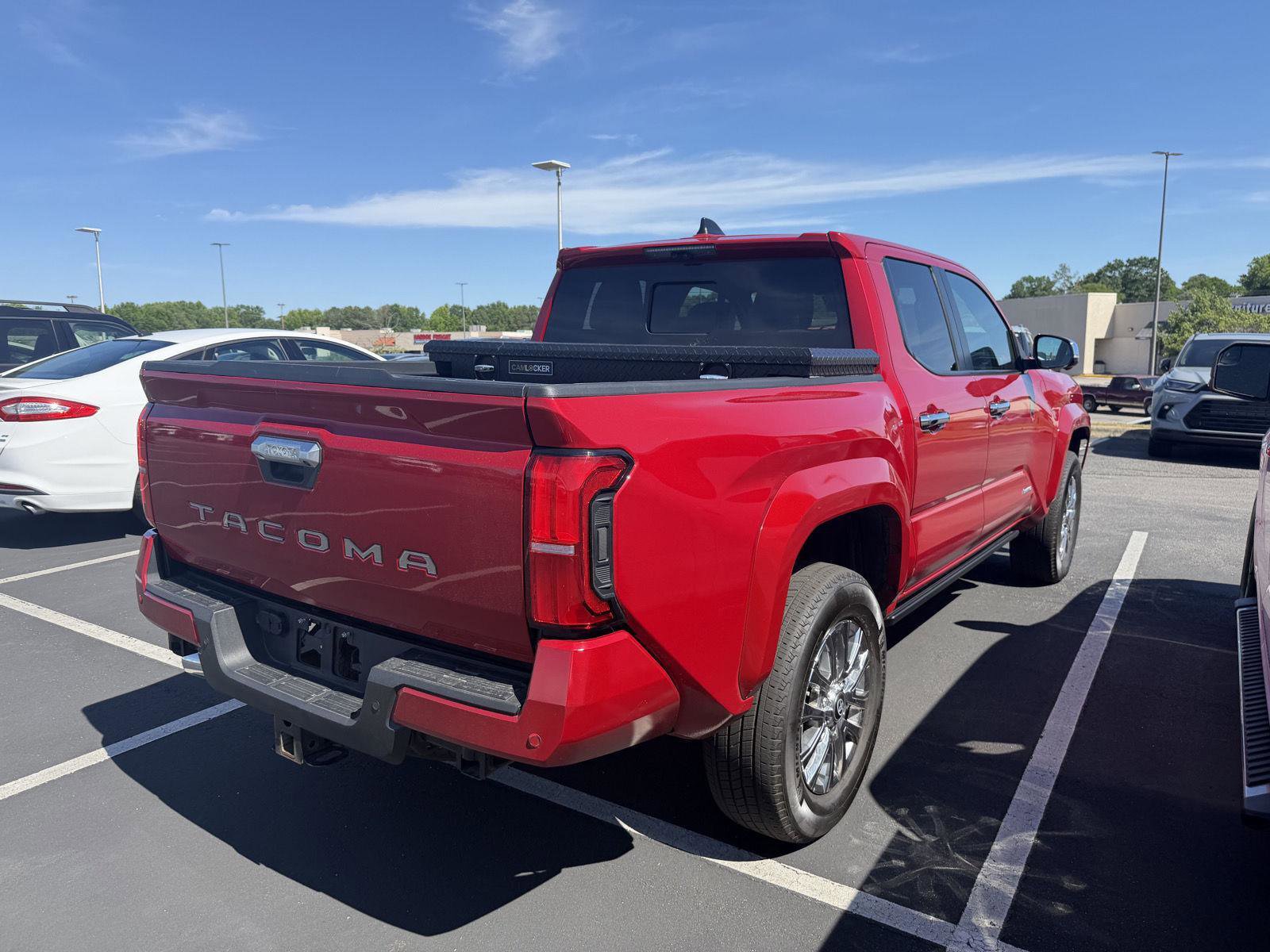Used 2024 Toyota Tacoma Limited w/ Limited Package (LT) AWD/4WD image 8