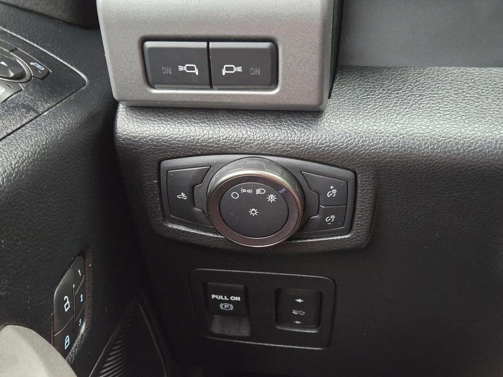 Used 2019 Ford F150 Raptor w/ Equipment Group 802A Luxury AWD/4WD image 24