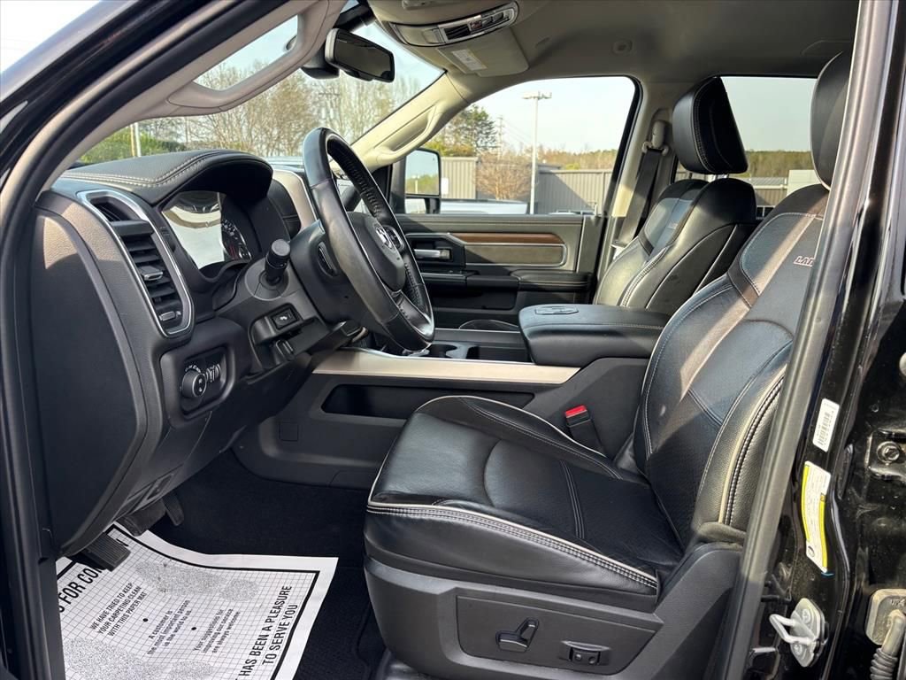 Used 2024 RAM 3500 Laramie image 11