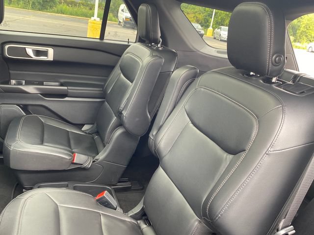 Used 2020 Ford Explorer XLT w/ Equipment Group 202A AWD/4WD image 20
