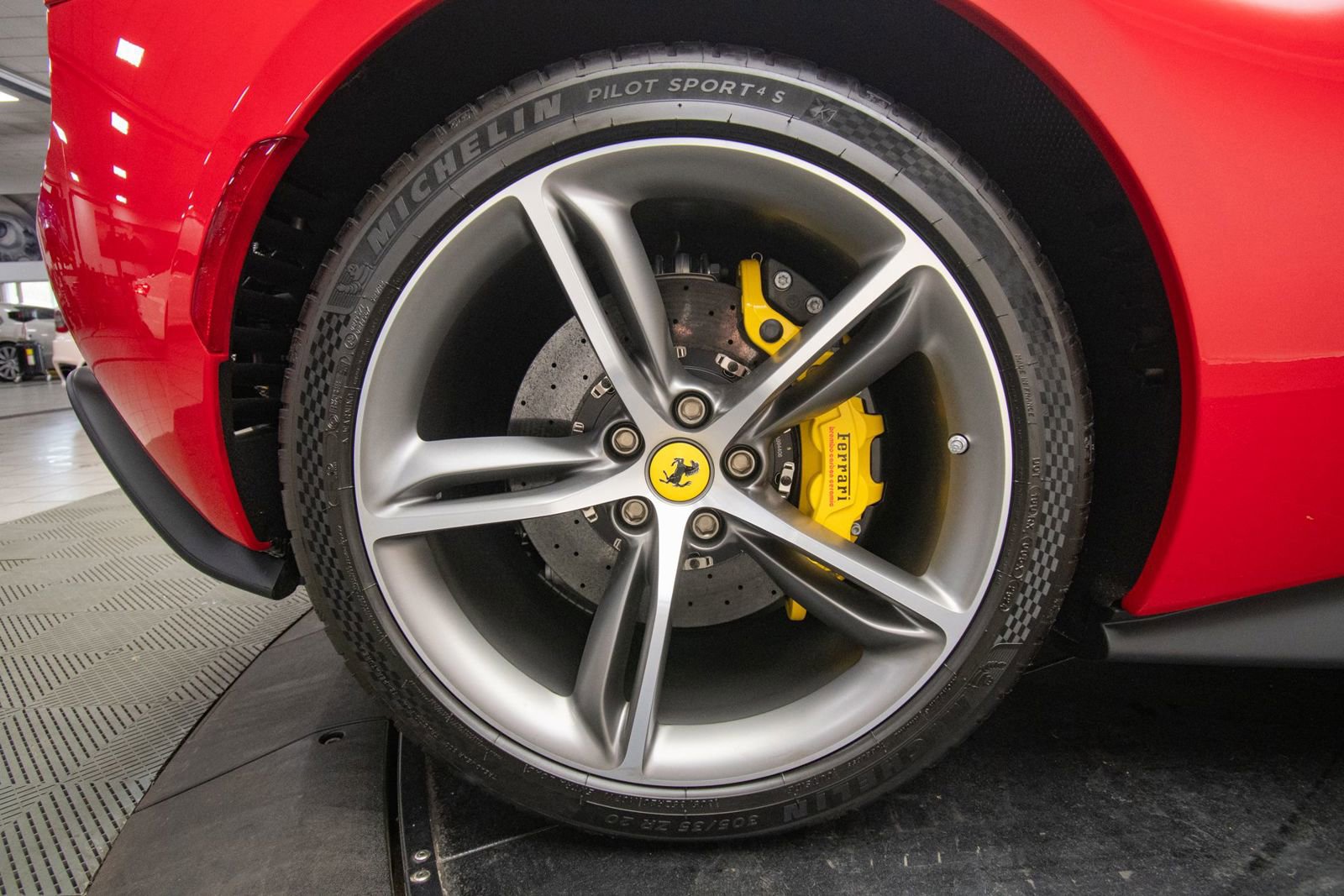 Used 2025 Ferrari 296 GTS RWD image 50