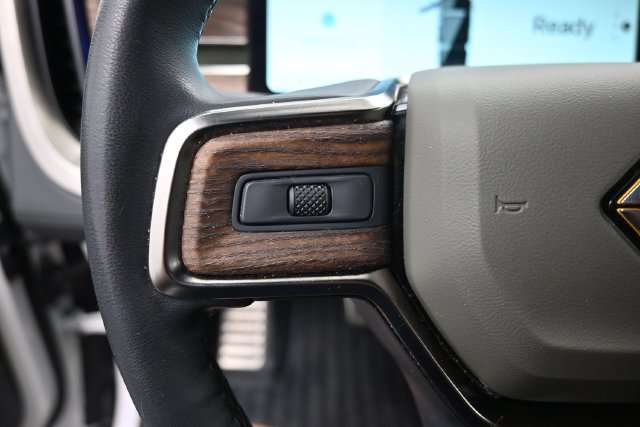 Used 2023 Rivian R1S Adventure Dual AWD/4WD image 14