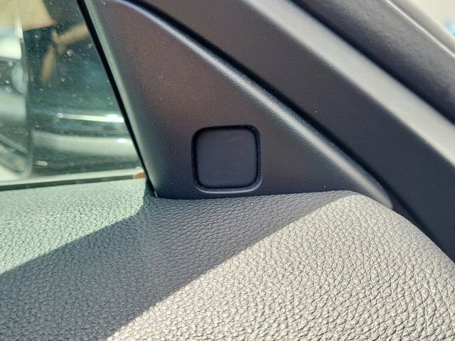 Certified 2025 Acura TLX w/ Technology Package image 15