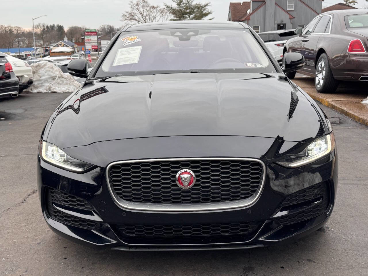 Used 2020 Jaguar XE S RWD image 3