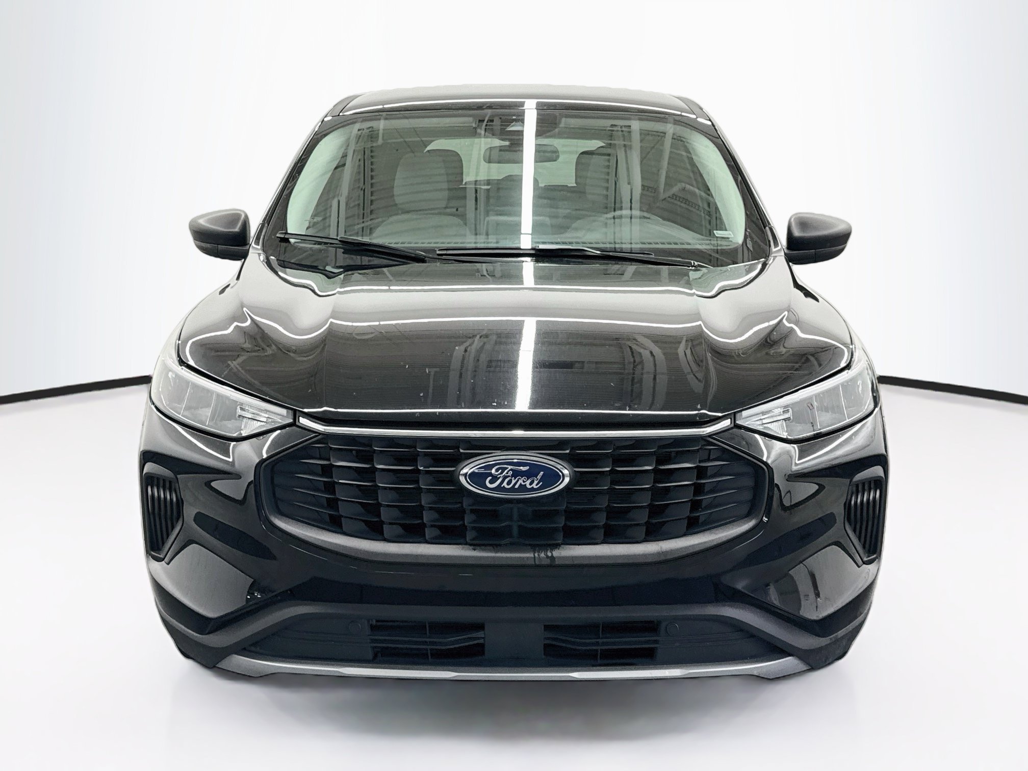 Used 2025 Ford Escape Active FWD image 2